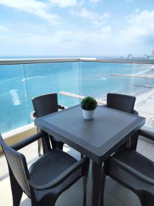 Parveke tai terassi majoituspaikassa Palmetto Beach Cartagena vista de frente al mar