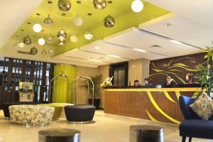 Posezení v ubytování Bonnet Hotel Surabaya
