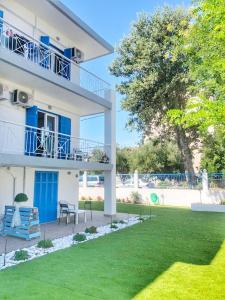 Taman di luar Sea Breeze 101 +13 gambar
