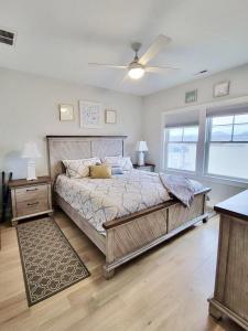 Ένα ή περισσότερα κρεβάτια σε δωμάτιο στο Ocean View Vacation Rental On Lbi