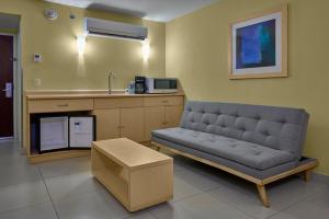 Kuchyň nebo kuchyňský kout v ubytování City Express by Marriott Cancun