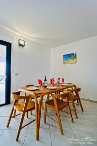 Posezení v ubytování Villa T4 La Sagesse WS - Piscine Privée
