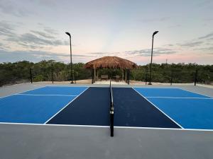 Tenis dan/atau kemudahan skuasy di Esencia Premiere atau berdekatan