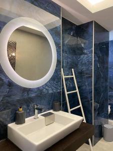 A bathroom at Villa Sevil