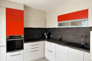 Køkken eller tekøkken på Appartement spacieux et terrasse