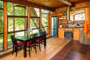 Kuchyň nebo kuchyňský kout v ubytování Truu Holiday Houses