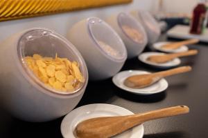 Makanan di atau berdekatan hotel