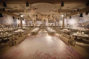 a rendering of a banquet hall with tables and chairs at Anemon Grand Denizli Otel in Denizli +32 photos