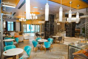 Гостиная зона в Rocks Hotel & Casino
