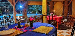 Restaurace v ubytování Oasis Tilogui - Luxury hotel in Zagora