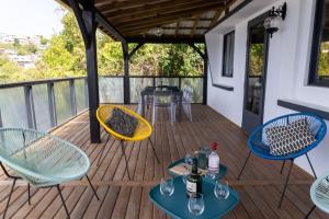 Balkón nebo terasa v ubytování Villa T4 avec piscine, 6 à 8 personnes