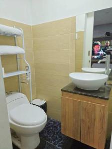 Et badeværelse på Bonito Minidepartamento