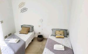 En eller flere senge i et værelse på Apartamento Luxury Campana Bay + 45 billeder