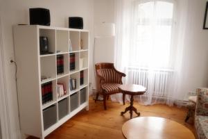 Ein Sitzbereich in der Unterkunft Besondere Ferienwohnung in Königslutter am Elm