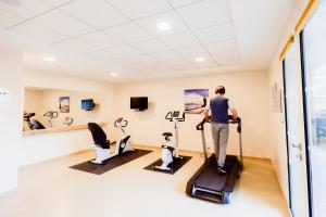 The fitness centre and/or fitness facilities at Domitys Les Falaises Blanches