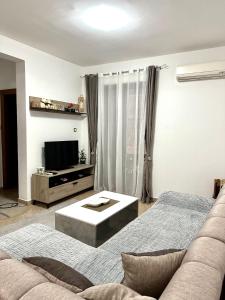TV a/nebo společenská místnost v ubytování Apartman Marko