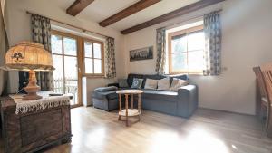 Posezení v ubytování Chalet Apartments Ferius inklusive Jokercard im Sommer