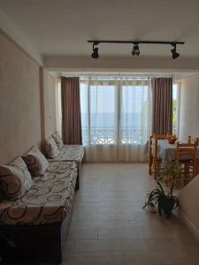 Istumisnurk majutusasutuses Appartement T2 avec terrasse et Vue mer à Béjaïa proche plage