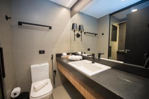 Koupelna v ubytování Pinot Hotel