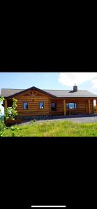 Casa de madera grande con patio grande en Heart West Haven, en Priddis 14 fotos más