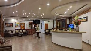 Lobbyn eller receptionsområdet på Hotel Puente Piedra