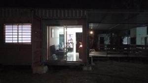 Зображення з фотогалереї помешкання Espléndida casa a 3 cuadras de la Playa Santa Ana Canelones cerca Cuchilla Alta у місті Кучілья-Альта