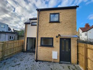 Budova, kde se prázdninový dům nachází