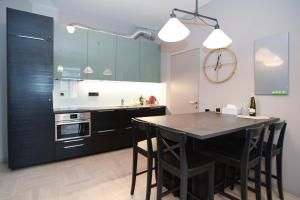 Kuchyň nebo kuchyňský kout v ubytování Prague apartment Spalena