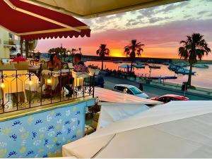 Bazén v ubytování DreamHouse Nonno Enio - Forio d'Ischia nebo v jeho okolí