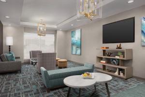 TownePlace Suites by Marriott Abilene Southwest tesisinde bir oturma alanı