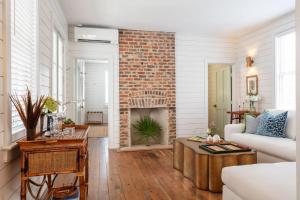 Χώρος καθιστικού στο Royal Cottage I +25 φωτογραφίες