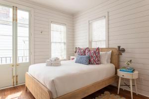 Ένα ή περισσότερα κρεβάτια σε δωμάτιο στο Royal Cottage I