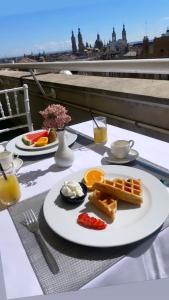 Opciones de desayuno disponibles en Aparthotel Los Girasoles