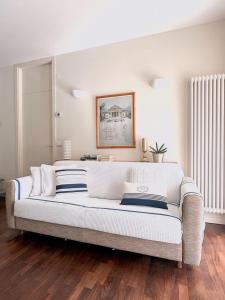 Ένα ή περισσότερα κρεβάτια σε δωμάτιο στο Luxury Suites Collection - Ponchielli 19
