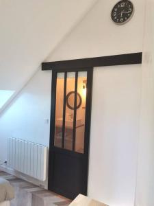 Postel nebo postele na pokoji v ubytování Magnifique studio avec extérieur