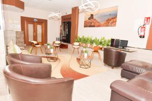 A seating area at Hotel Ancora
