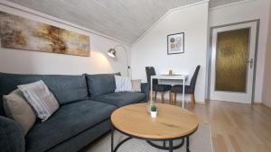 Posedenie v ubytovaní Ferienwohnung Edeltraud, fußläufig zum See und 20 Minuten vom Skigebiet entfernt