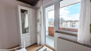 Balkón alebo terasa v ubytovaní Ferienwohnung Edeltraud, fußläufig zum See und 20 Minuten vom Skigebiet entfernt