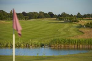 Golf v hotelu nebo okolí