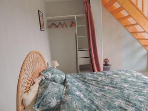 Postel nebo postele na pokoji v ubytování Maison calme & paisible avec vue