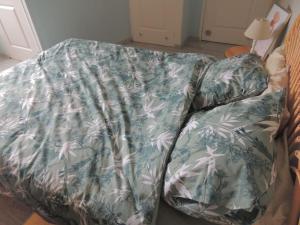 Postel nebo postele na pokoji v ubytování Maison calme & paisible avec vue