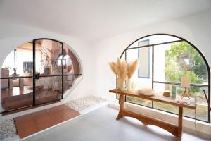 Postel nebo postele na pokoji v ubytování WHome Family Paradise, Exquisite Retreat for Holidays