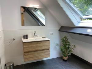 Fotografie z fotogalerie ubytování Vakantiehuis De Zeeuwse Schuur in de Zak van Zuid-Beveland v destinaci heinkenszand + 70 fotografií