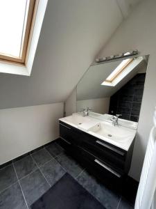 Gallery image of Maison familiale, idéale JO 2024 in Colombes