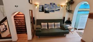 Część wypoczynkowa w obiekcie Semi-detached Adosado con Encanto -130 m2 - WiFi 600 Mb - Piscina Comunitaria - Patio Privado