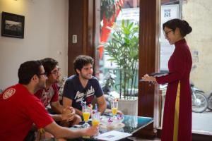 Majutusasutuse Eliana Ruby Hotel & Travel külastajad