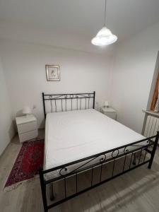 Una cama o camas en una habitación de Majella Green House