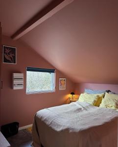 Postel nebo postele na pokoji v ubytování Enø / Karrebæksminde, Strandrylevej 31 + 10 fotografií
