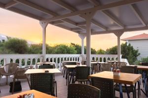 Restoran või mõni muu söögikoht majutusasutuses Kalamaki Beach Hotel, Zakynthos Island