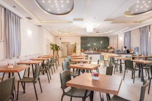 Restoran või mõni muu söögikoht majutusasutuses Kalamaki Beach Hotel, Zakynthos Island